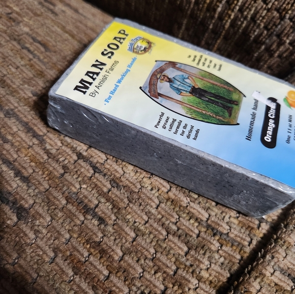 Amish Farms Man Soap 1 Huge Bar 11oz Orange Scent Exfoliating Grease Cutting - Picture 5 of 8